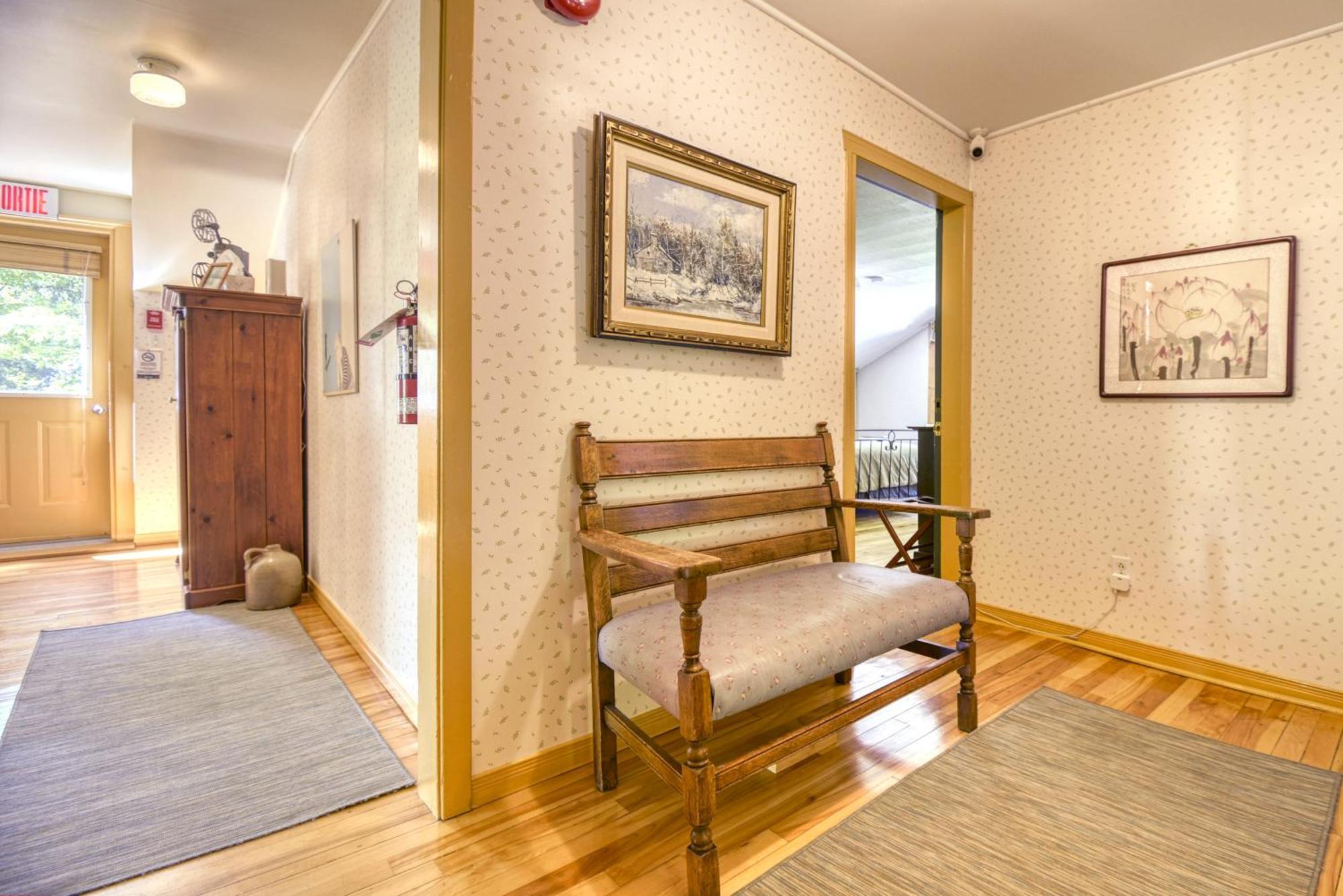 Auberge Le Lupin-Self Check-In Mont-Tremblant Zewnętrze zdjęcie