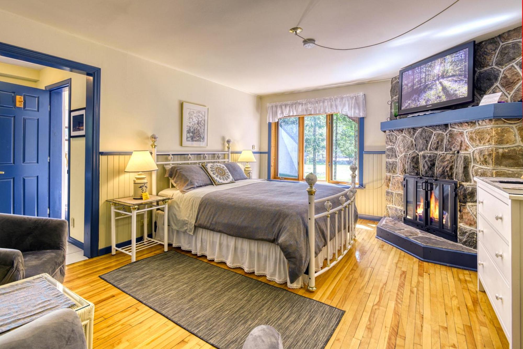 Auberge Le Lupin-Self Check-In Mont-Tremblant Zewnętrze zdjęcie
